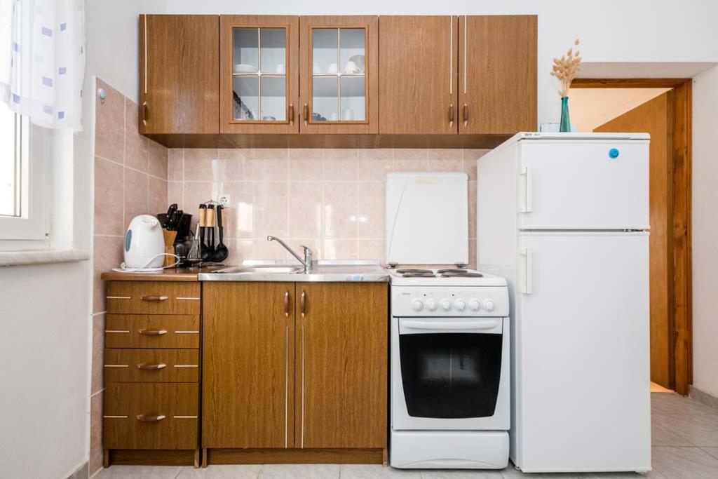 Apartmani Luka Banjol Bagian luar foto