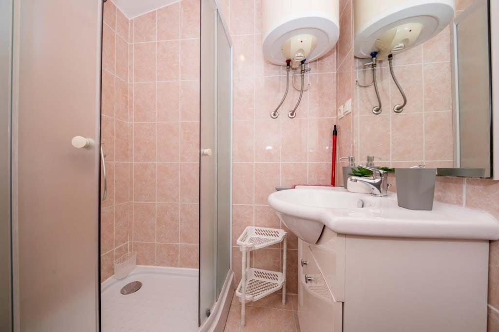 Apartmani Luka Banjol Bagian luar foto
