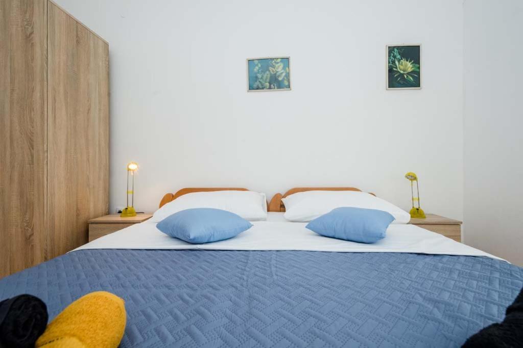 Apartmani Luka Banjol Bagian luar foto