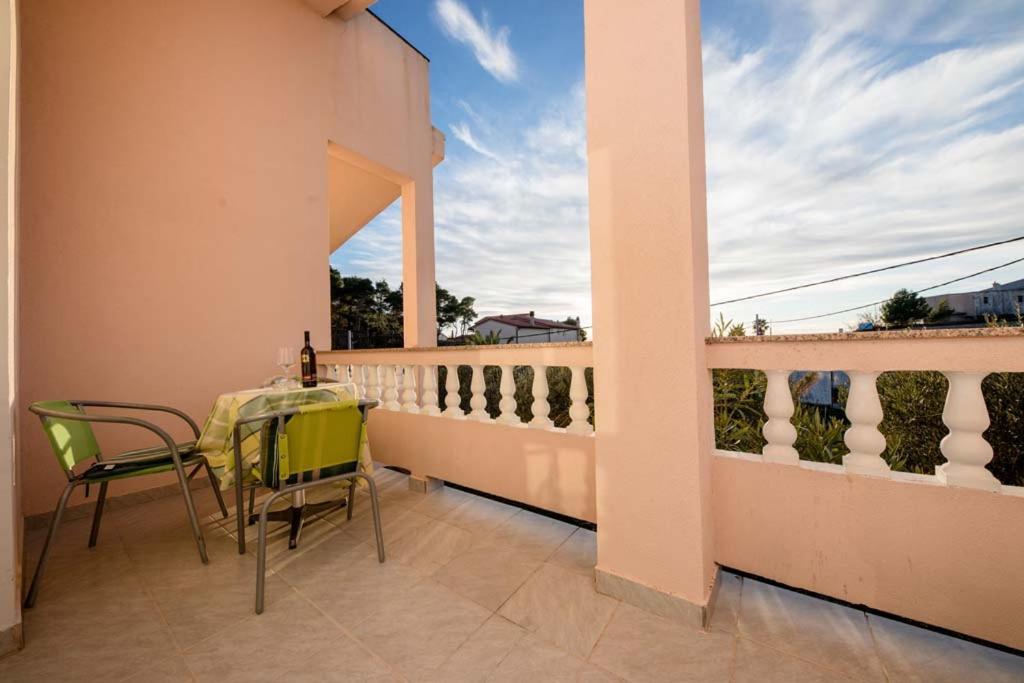 Apartmani Luka Banjol Bagian luar foto