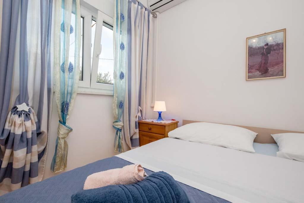 Apartmani Luka Banjol Bagian luar foto