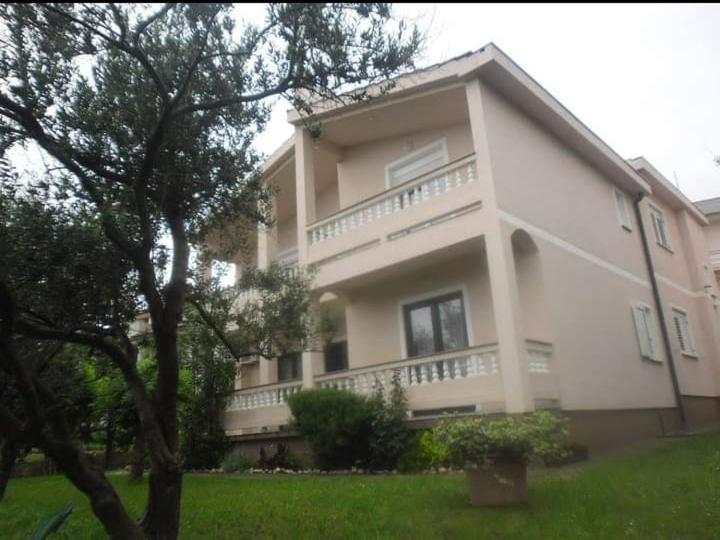 Apartmani Luka Banjol Bagian luar foto